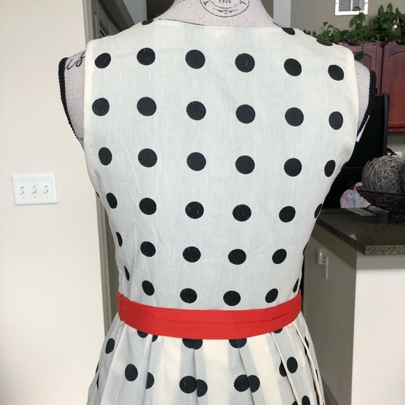 🧡 Retro Polka Dotted Dress 🧡 - Picture 5 of 8